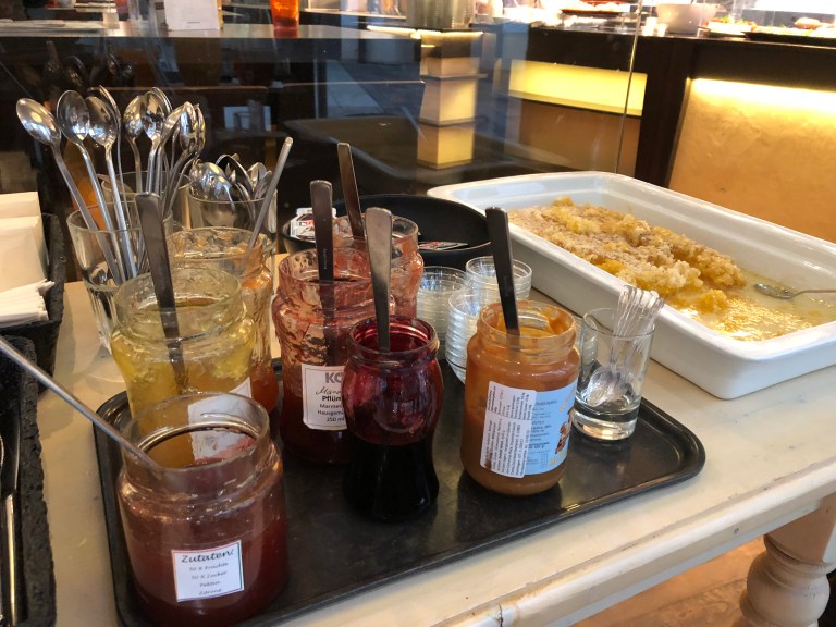 FD4882B2-A330-4931-A855-D6E8CA571207