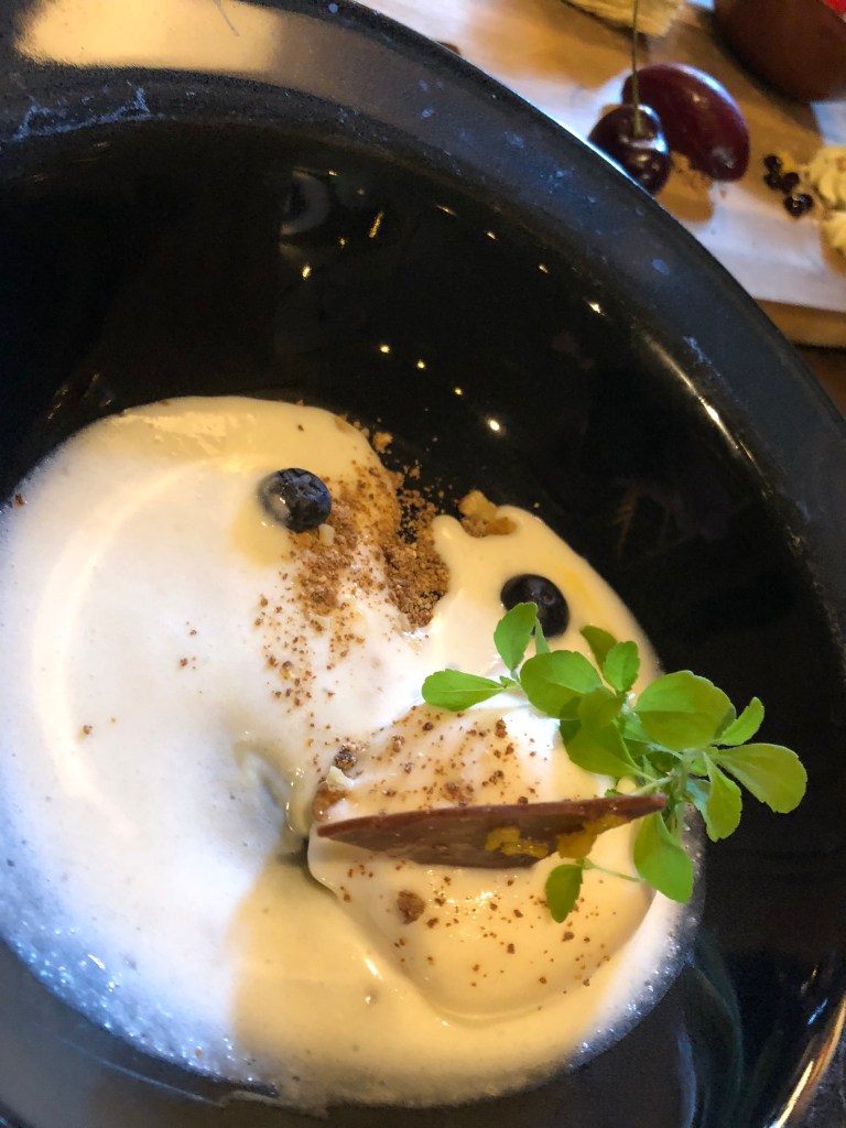 0A0A4D87-D820-45A8-9D5D-4A65599B41FD