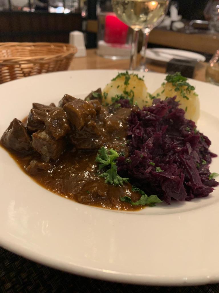 F8BA0ED7-D95E-4F50-9C31-2263B31400F1